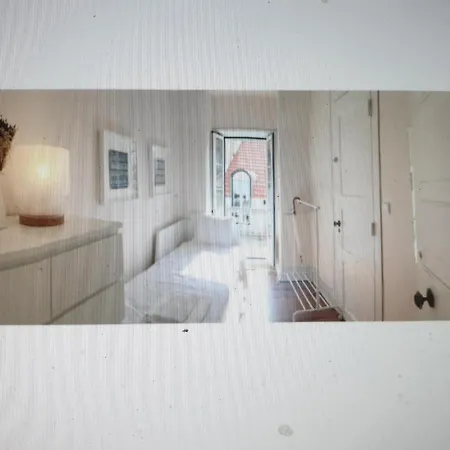 Tiny Individual Room- Bairro Alto *